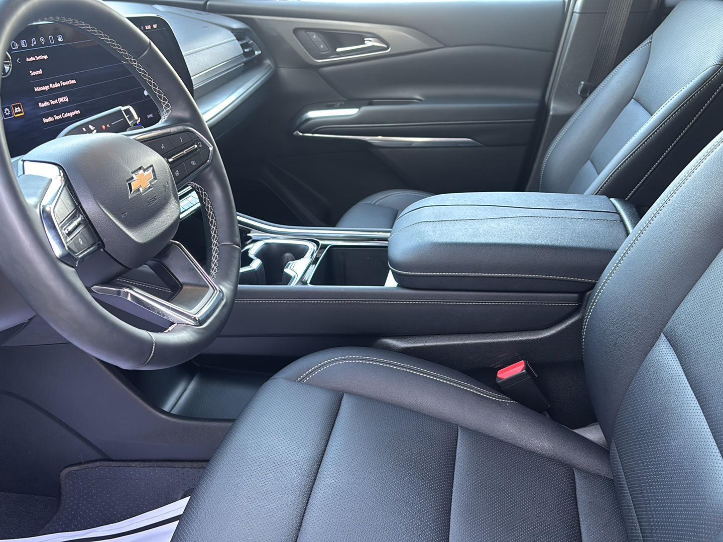 2025 Chevrolet Traverse FWD LT at Turner Chevrolet