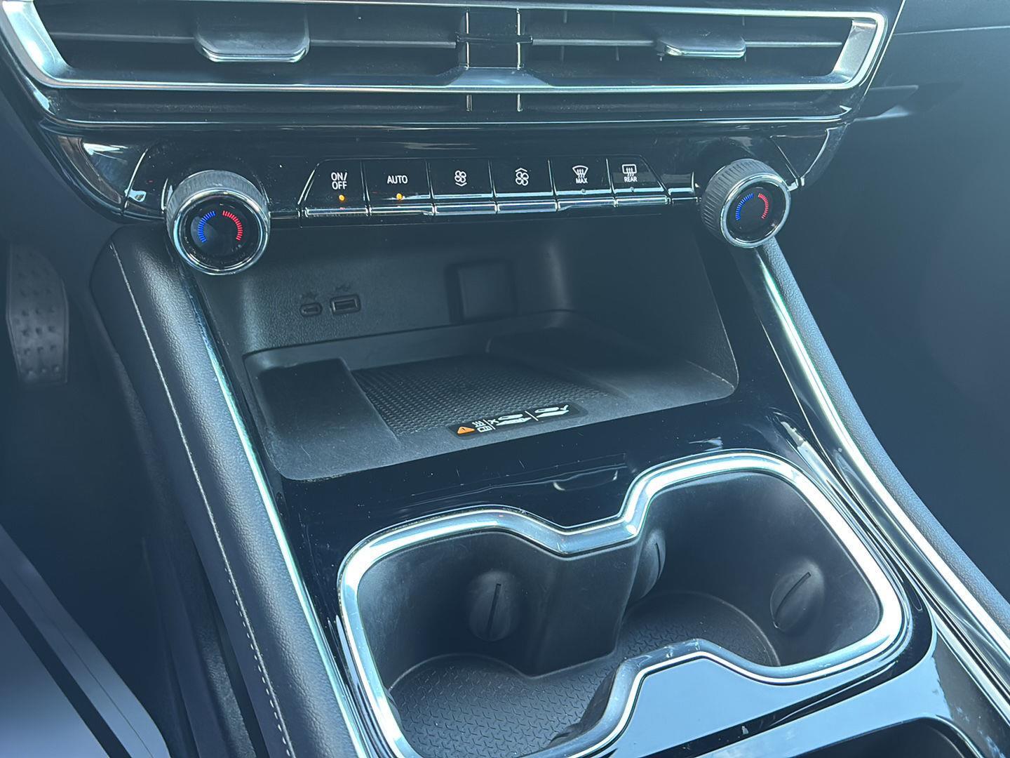 2025 Chevrolet Traverse FWD LT at Turner Chevrolet