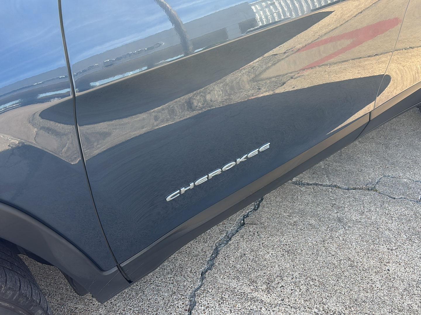 2019 Jeep Cherokee Latitude Plus at AutoNation Chevrolet Gulf Fwy