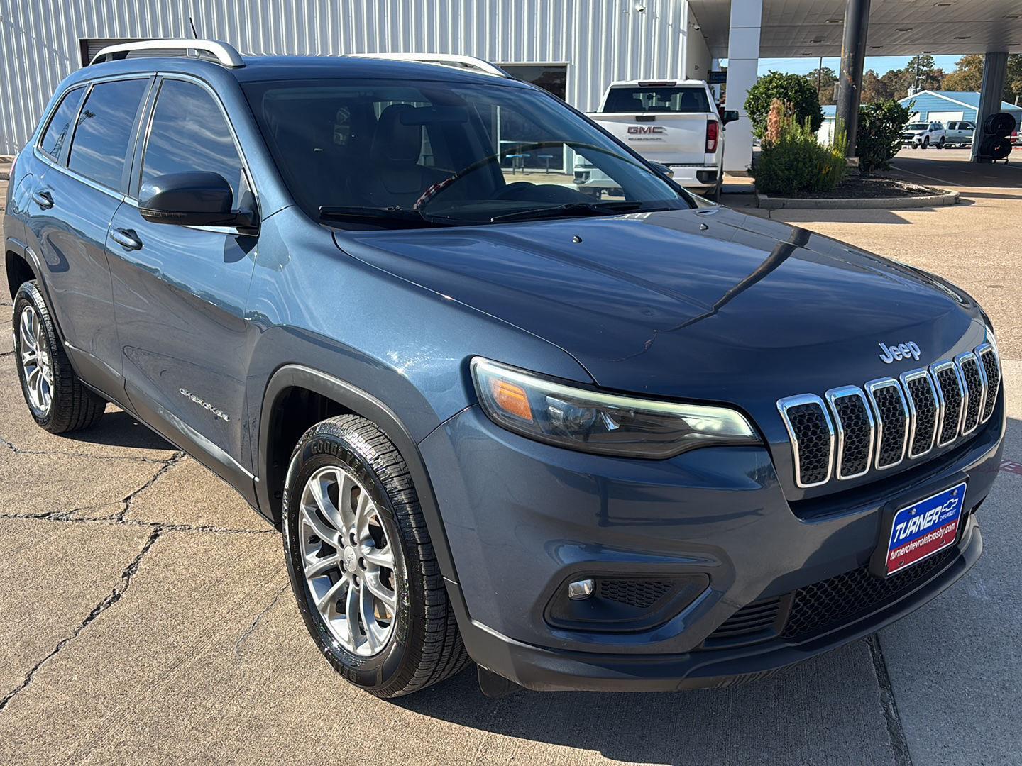 2019 Jeep Cherokee Latitude Plus at AutoNation Chevrolet Gulf Fwy
