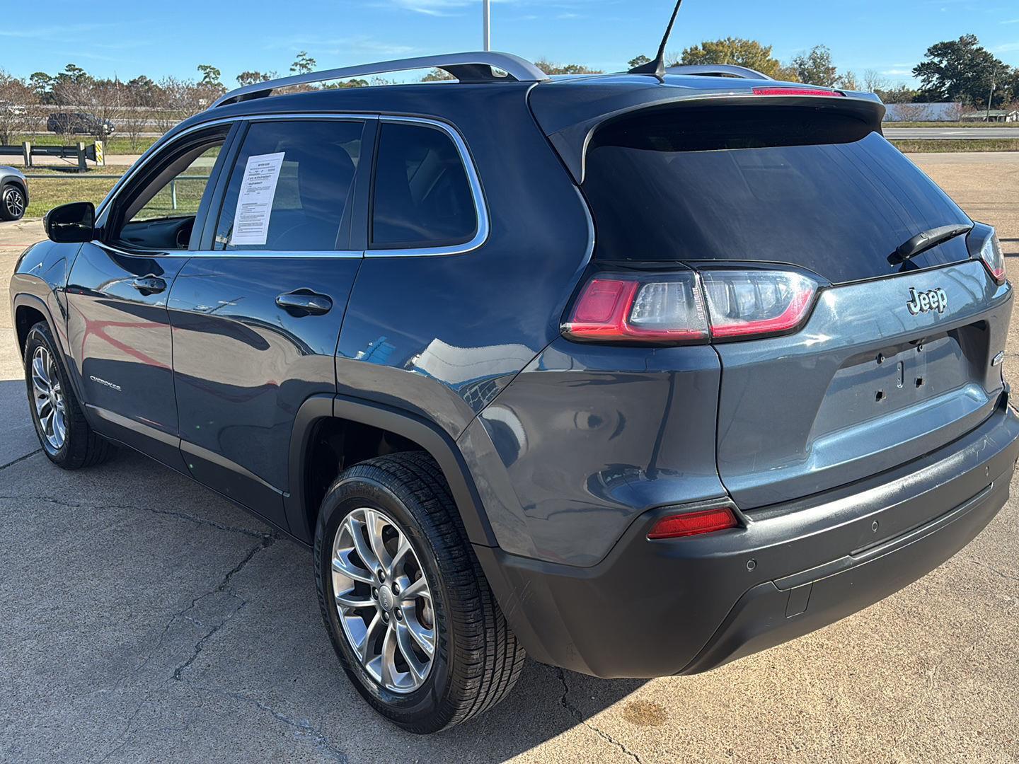 2019 Jeep Cherokee Latitude Plus at AutoNation Chevrolet Gulf Fwy