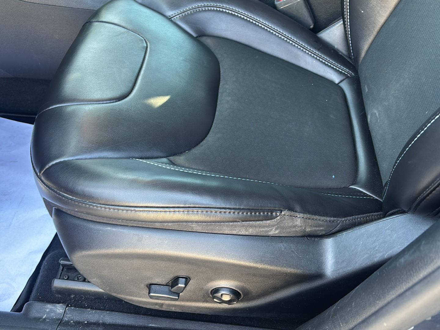 2019 Jeep Cherokee Latitude Plus at AutoNation Chevrolet Gulf Fwy