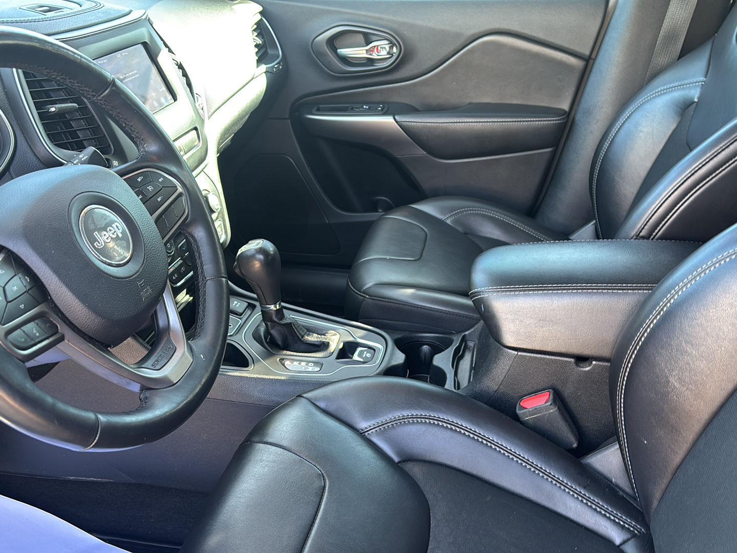 2019 Jeep Cherokee Latitude Plus at AutoNation Chevrolet Gulf Fwy