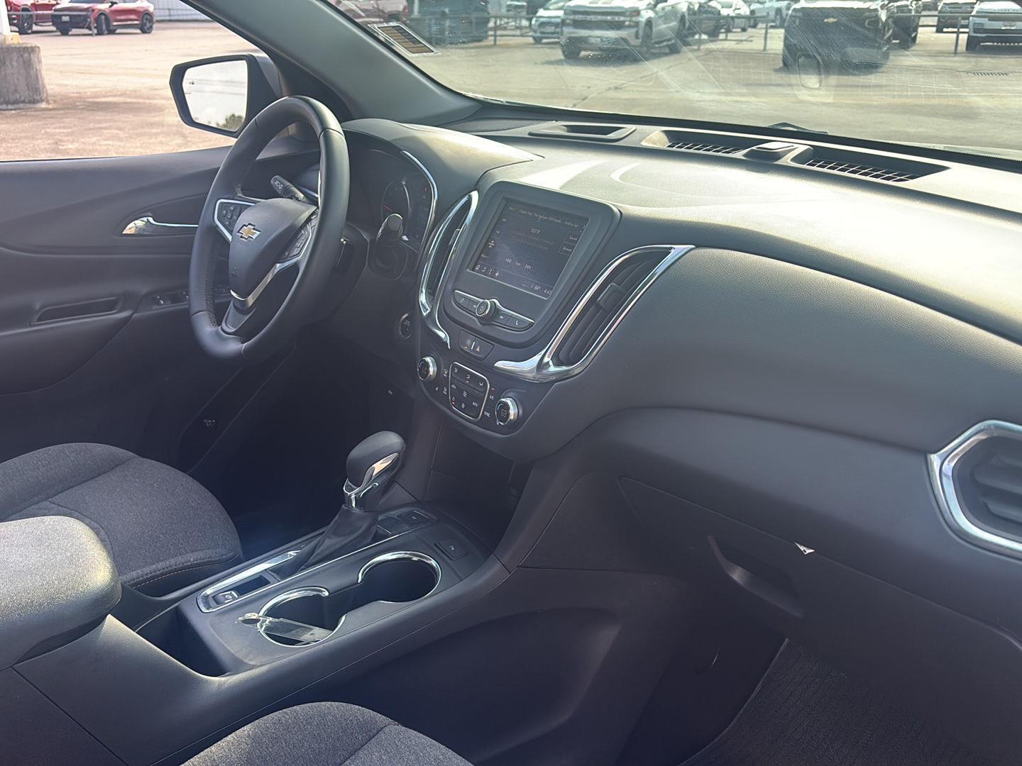 2023 Chevrolet Equinox LT - 4