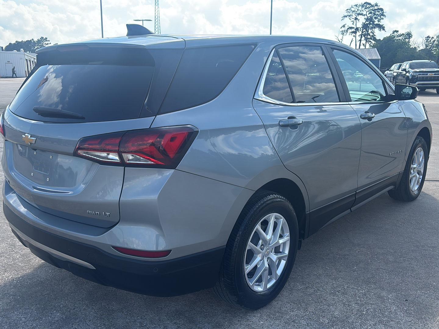 2023 Chevrolet Equinox LT - 10