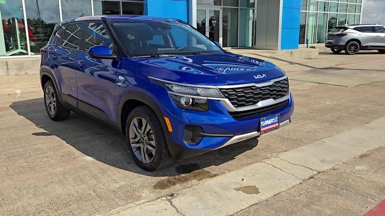 2023 Kia Seltos LX - 1