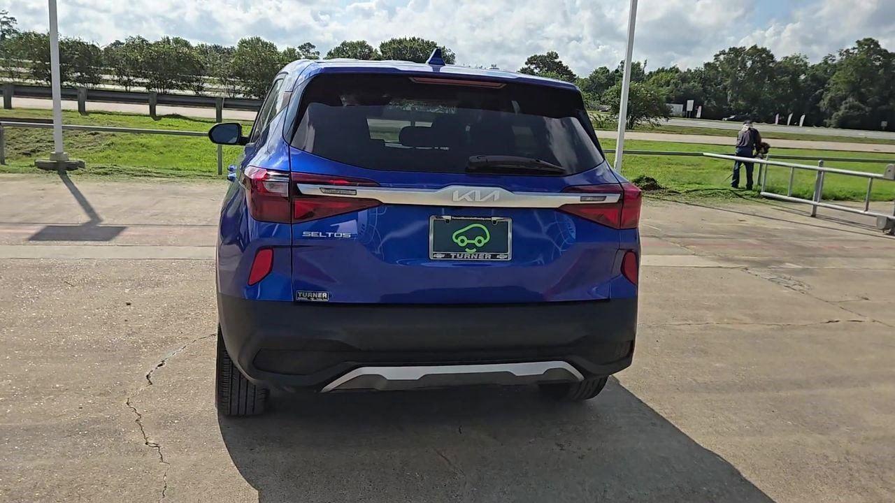 2023 Kia Seltos LX - 6