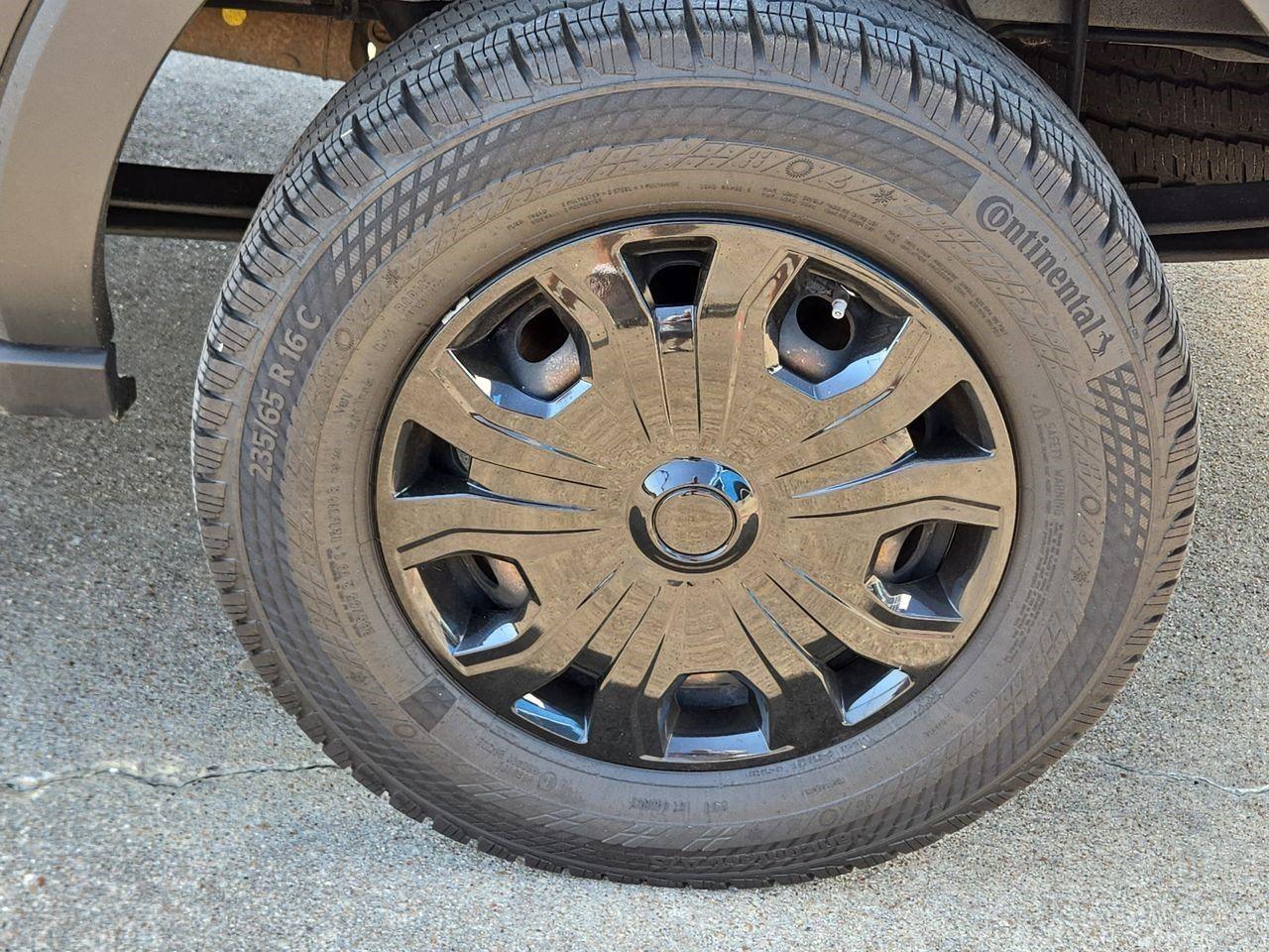 2021 Ford Transit Passenger Wagon XLT - 9