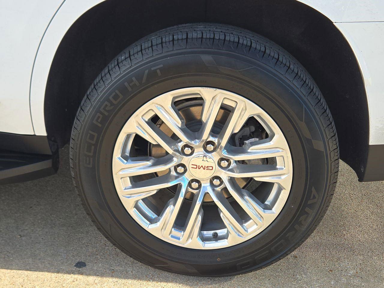 2024 GMC Yukon SLT - 9