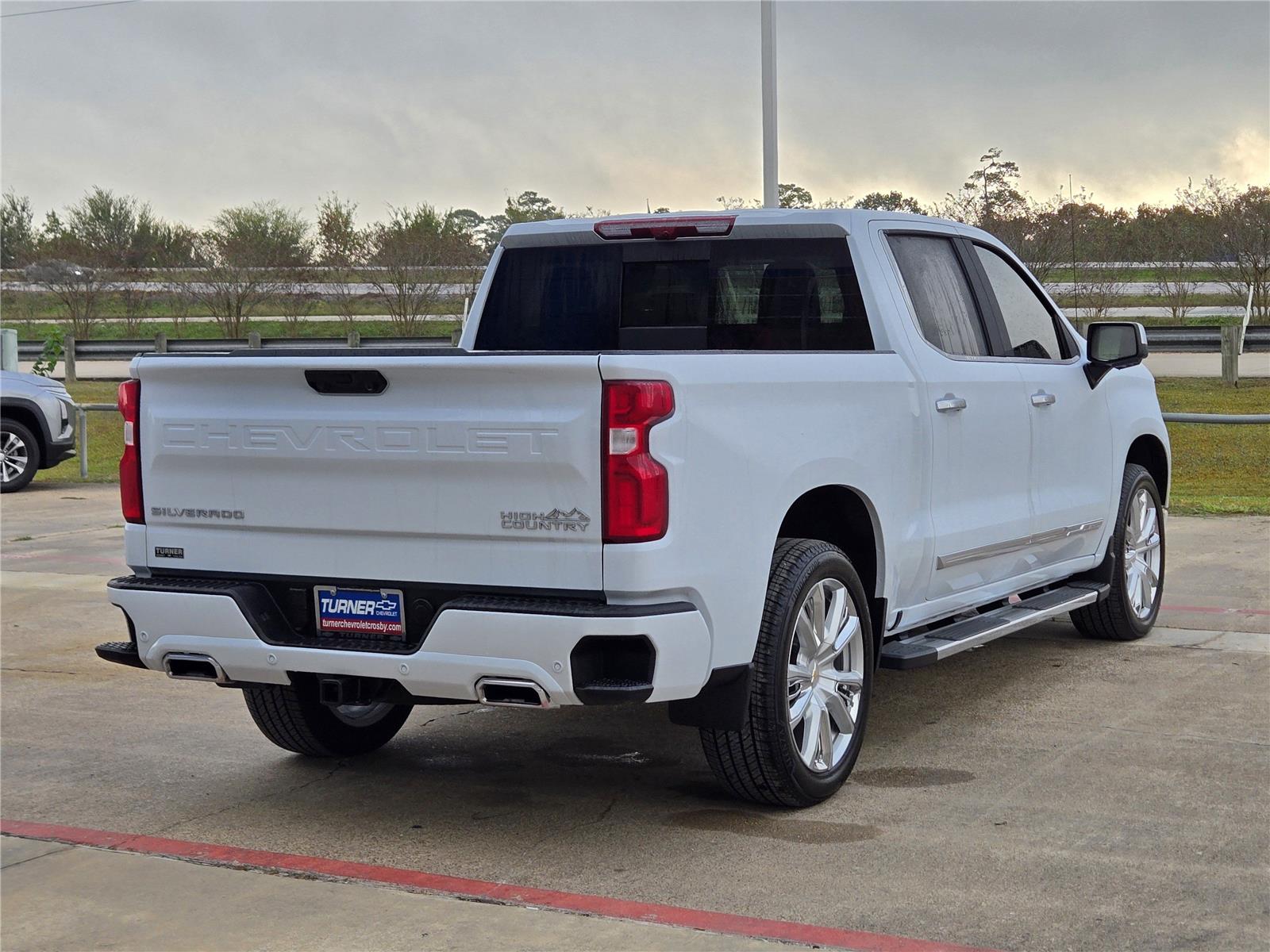 2026 Chevrolet Silverado 1500 High Country - 3