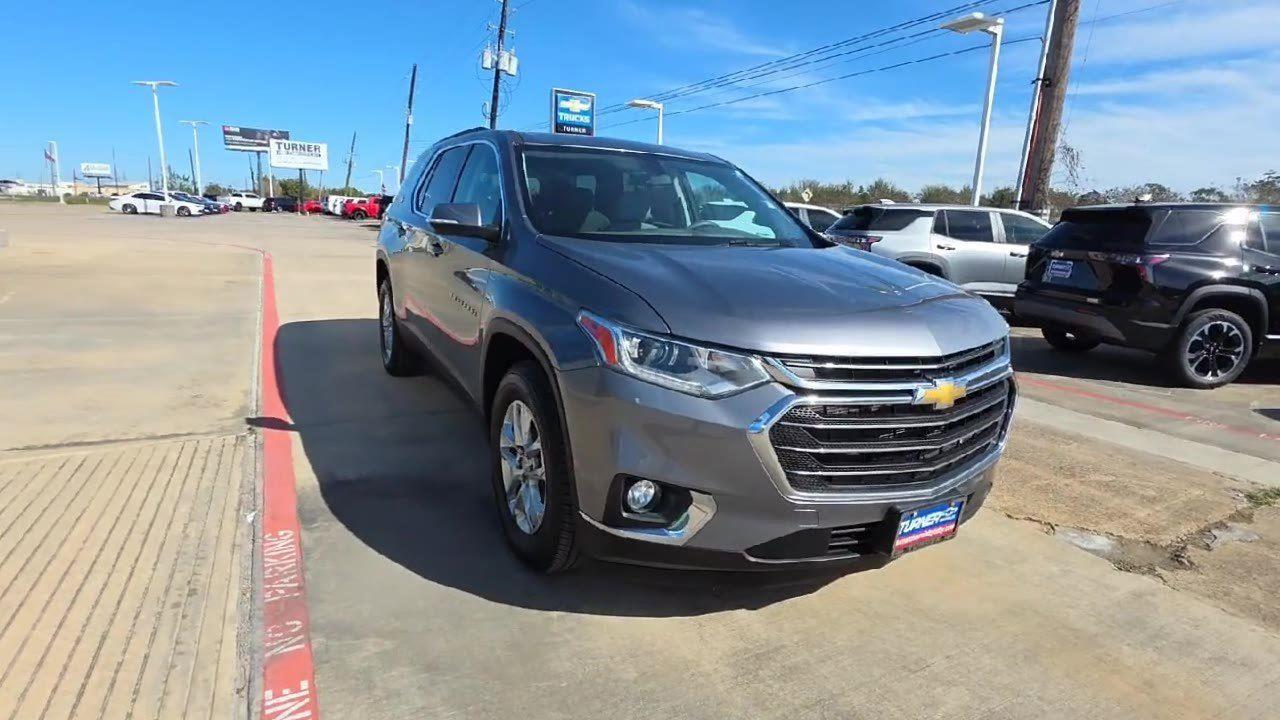 2021 Chevrolet Traverse LT Cloth at Davis Chevrolet