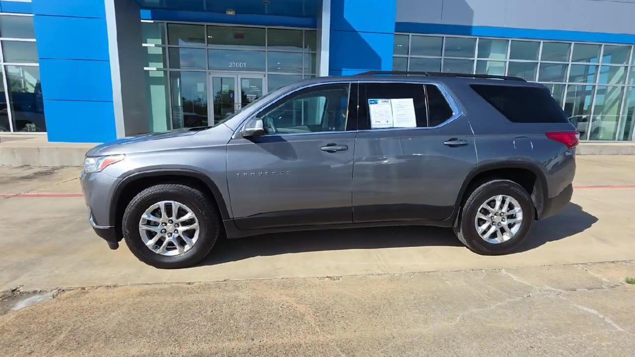 2021 Chevrolet Traverse LT Cloth at Davis Chevrolet