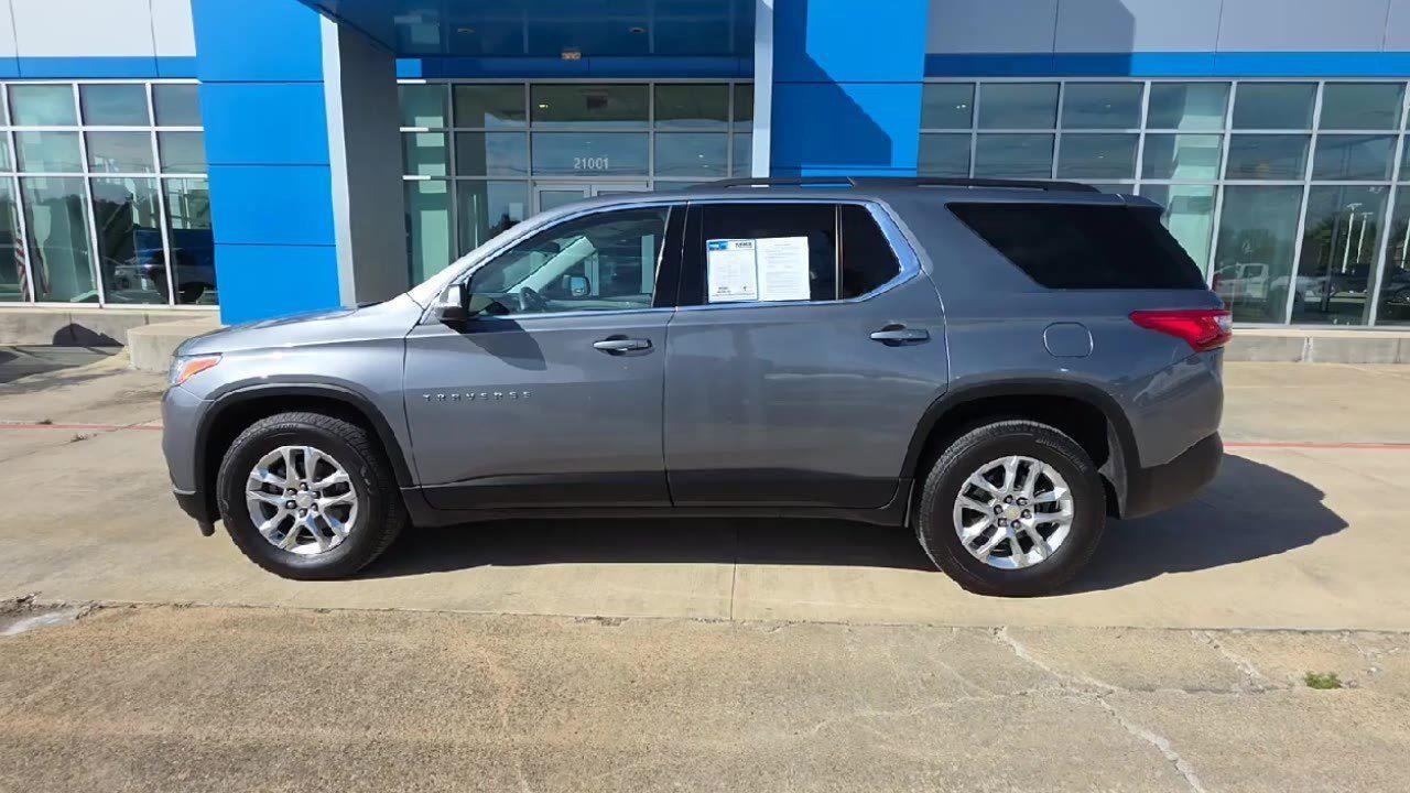 2021 Chevrolet Traverse LT Cloth at Davis Chevrolet