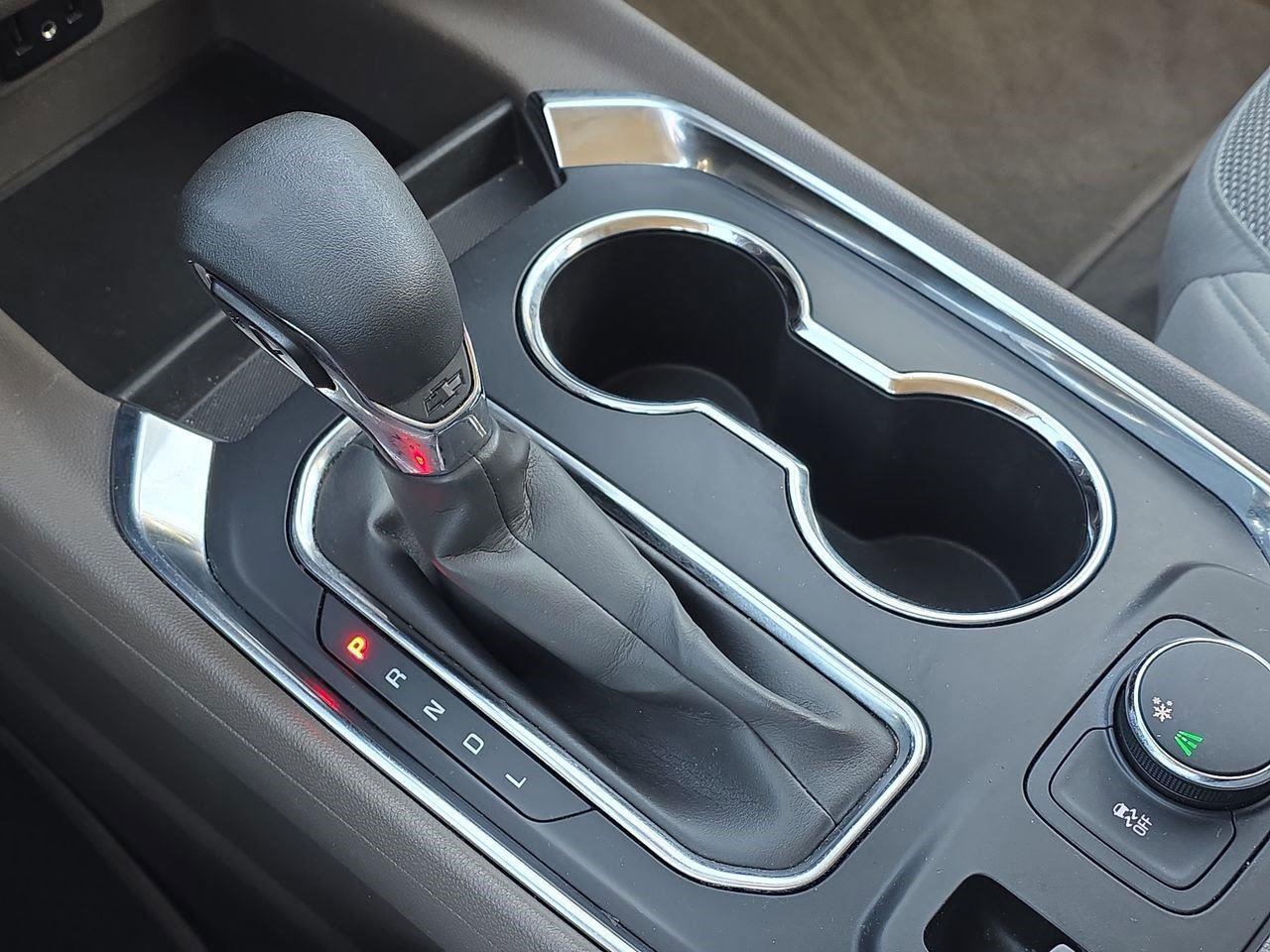 2021 Chevrolet Traverse LT Cloth at Davis Chevrolet