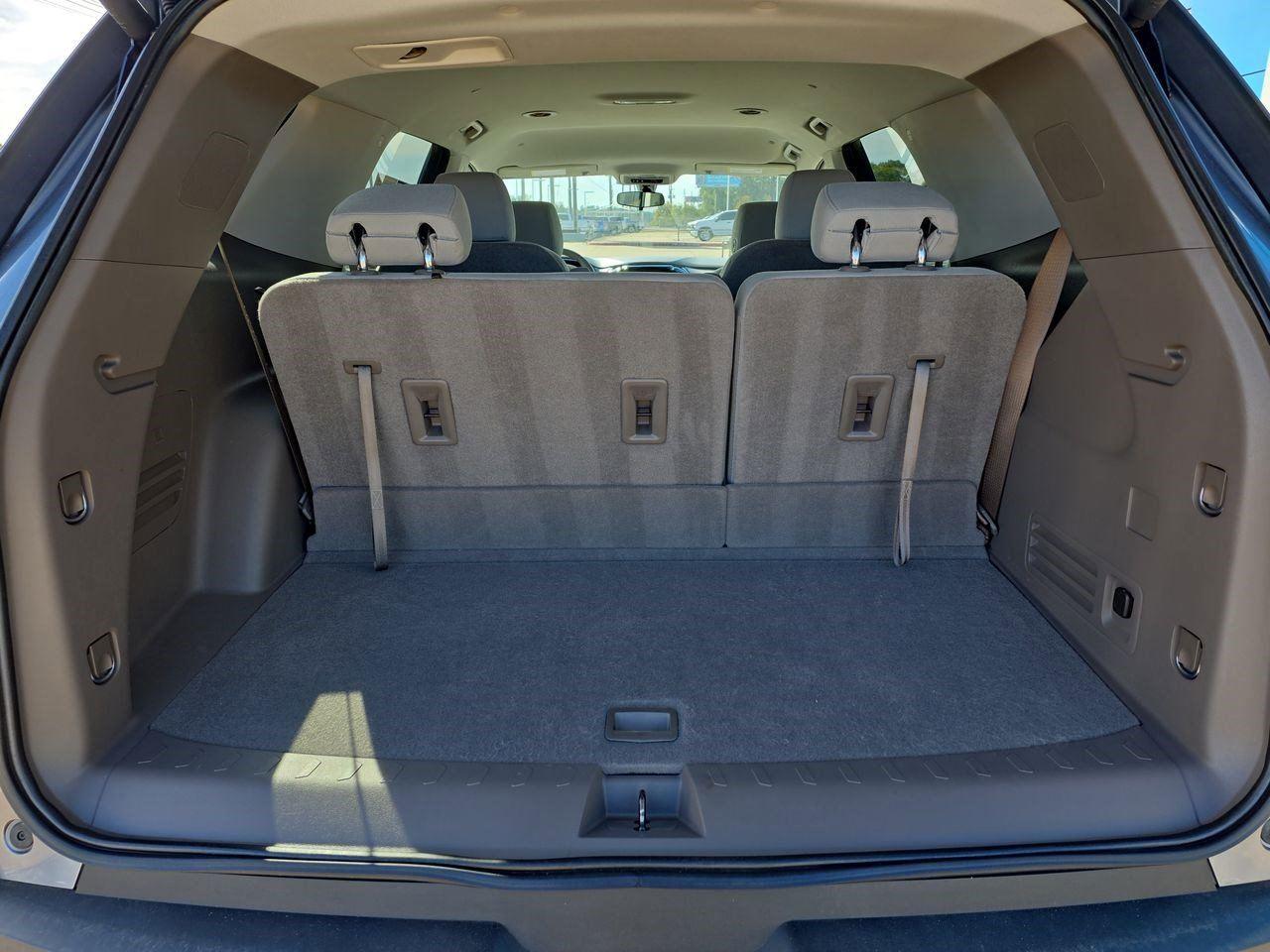 2021 Chevrolet Traverse LT Cloth at Davis Chevrolet
