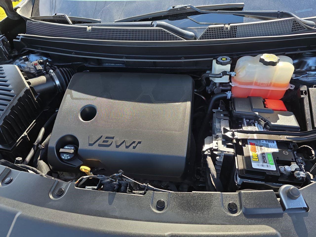 2021 Chevrolet Traverse LT Cloth at Davis Chevrolet