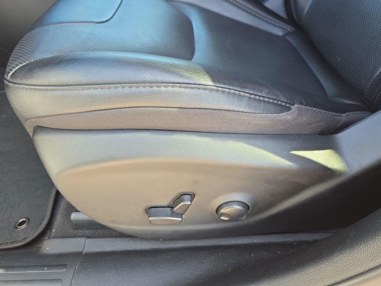 2023 Jeep Cherokee Altitude Lux at Tomball Chrysler Dodge Jeep Ram