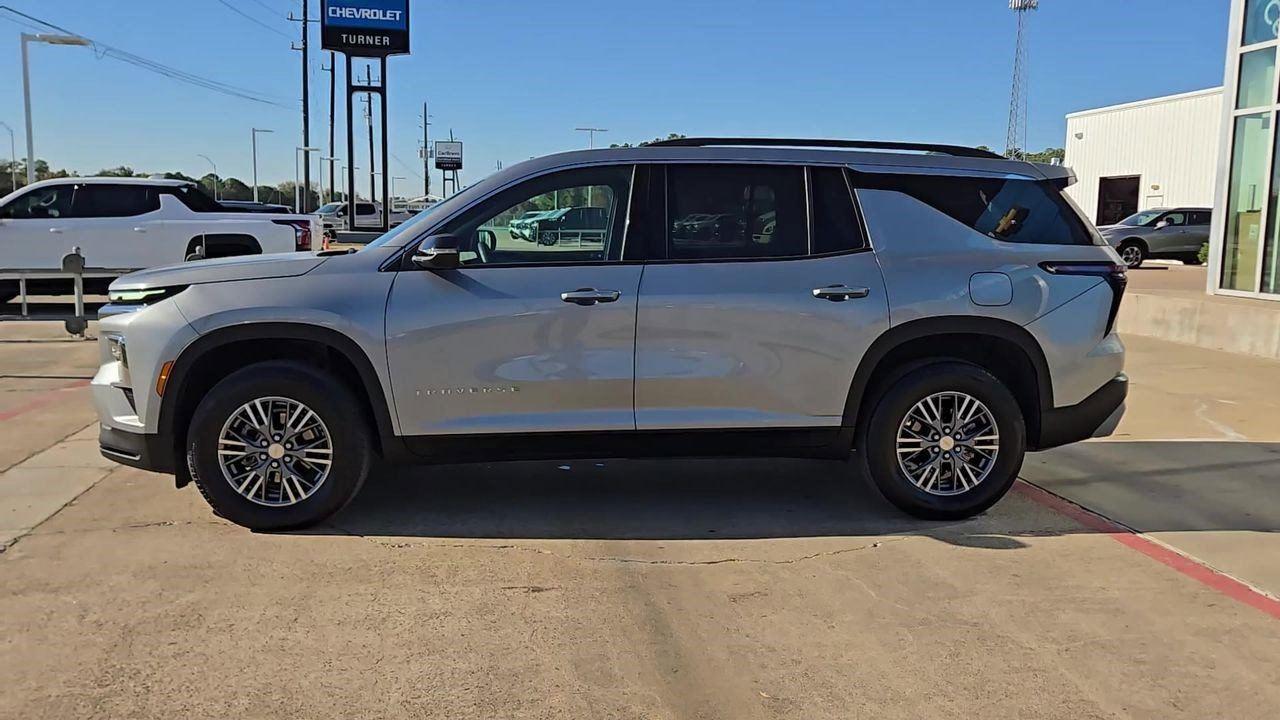 2025 Chevrolet Traverse FWD LT at Turner Chevrolet