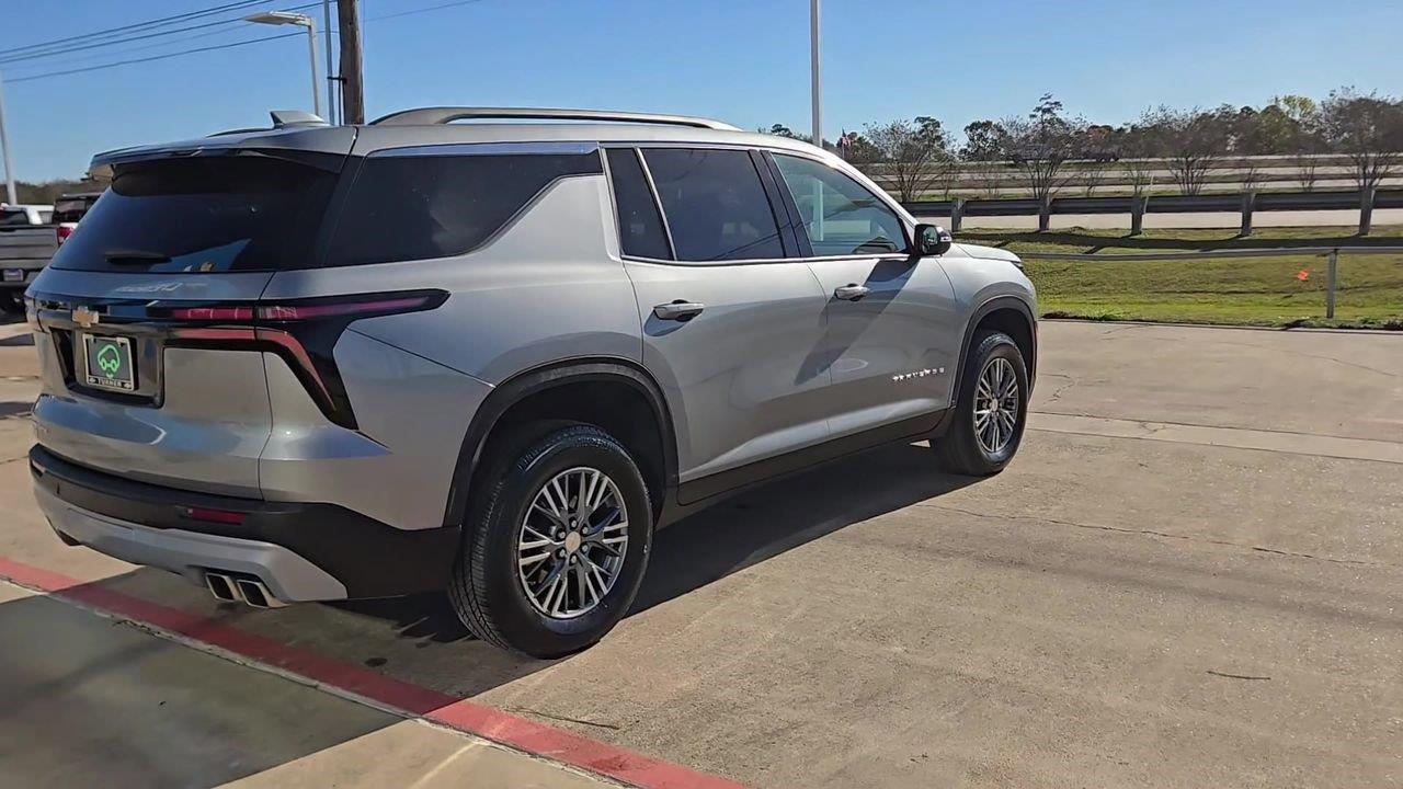 2025 Chevrolet Traverse FWD LT at Turner Chevrolet