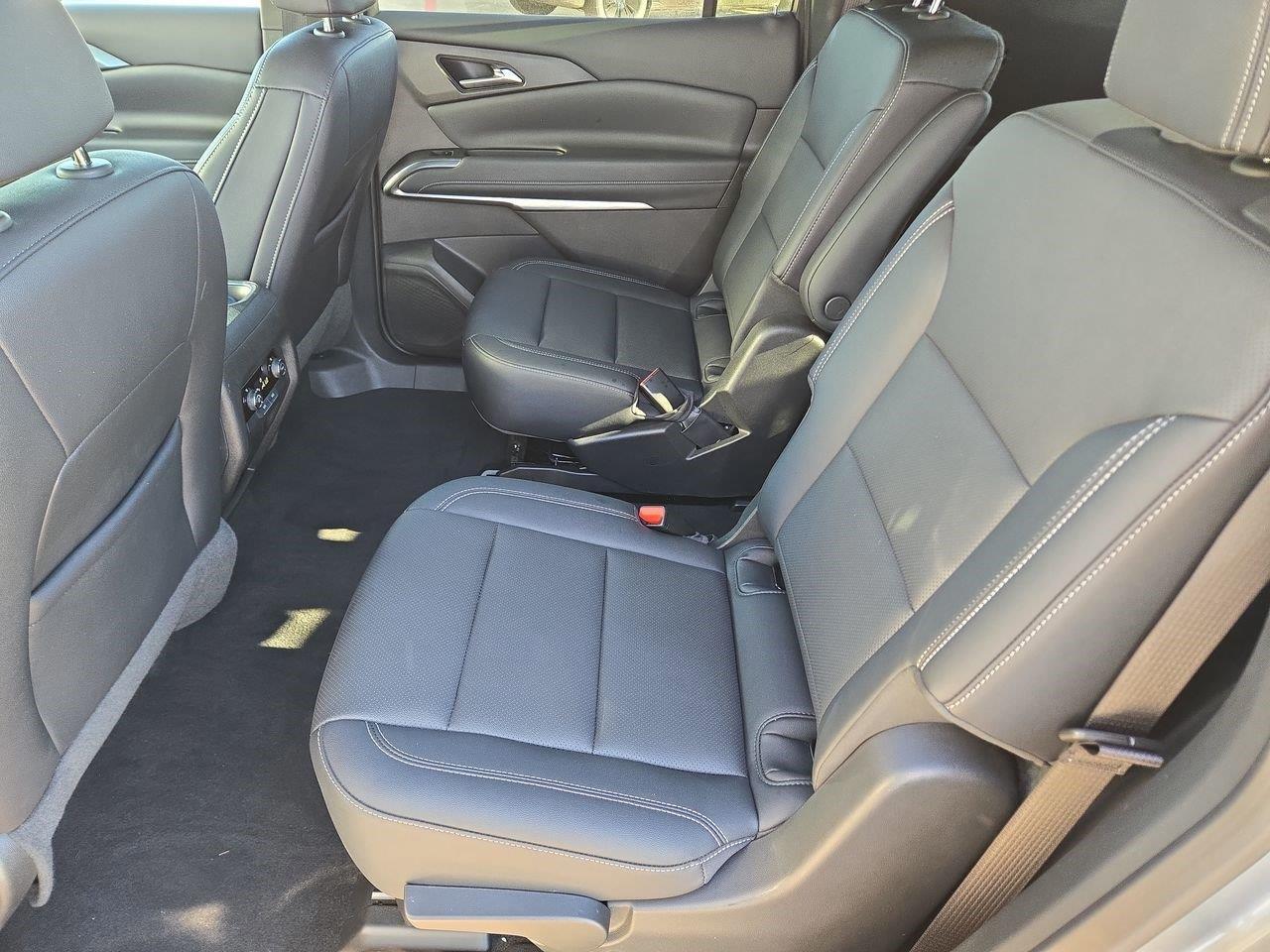 2025 Chevrolet Traverse FWD LT at Turner Chevrolet