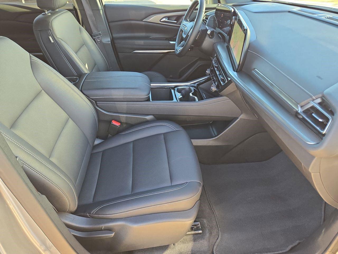 2025 Chevrolet Traverse FWD LT at Turner Chevrolet