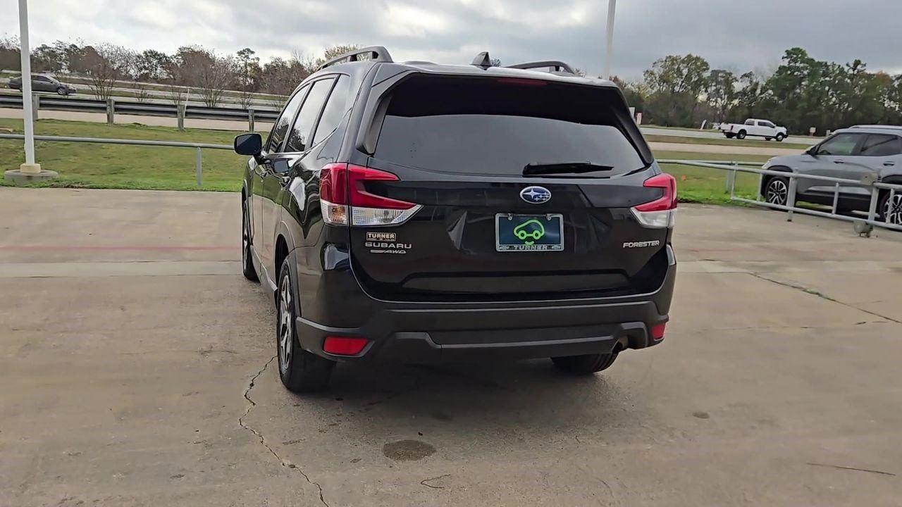 2023 Subaru Forester Premium at AutoNation USA Houston
