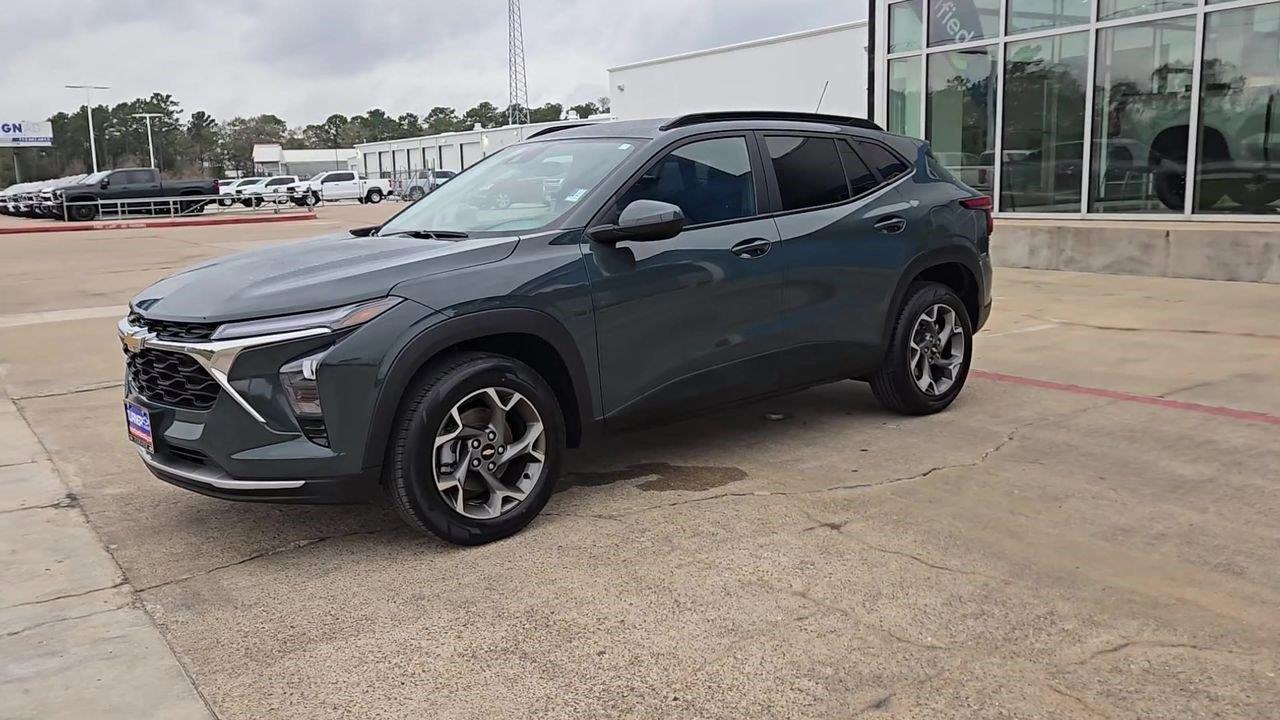 2025 Chevrolet Trax LT at Turner Chevrolet