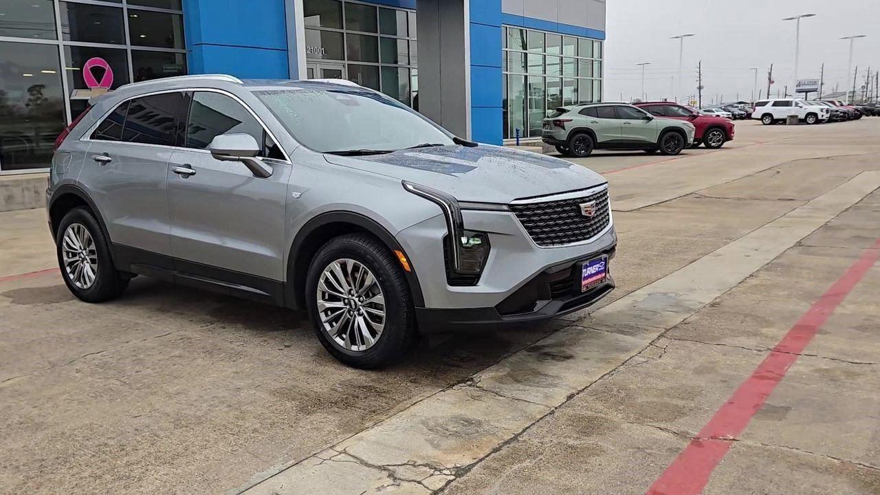 2025 Cadillac XT4 FWD Premium Luxury - 1