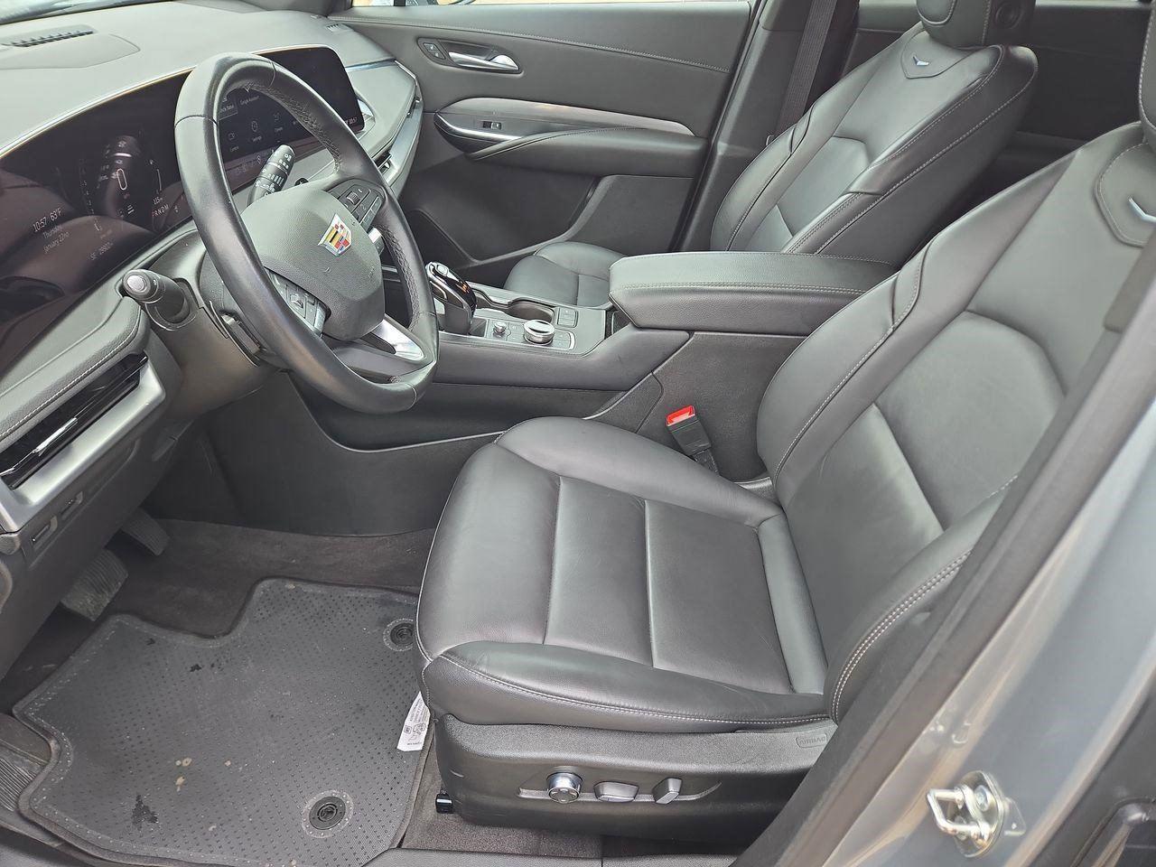 2025 Cadillac XT4 FWD Premium Luxury - 10