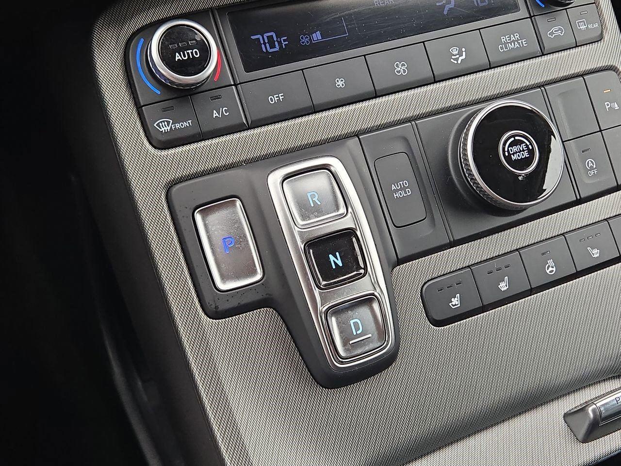 2024 Hyundai Palisade SEL at Friendly Ford Crosby