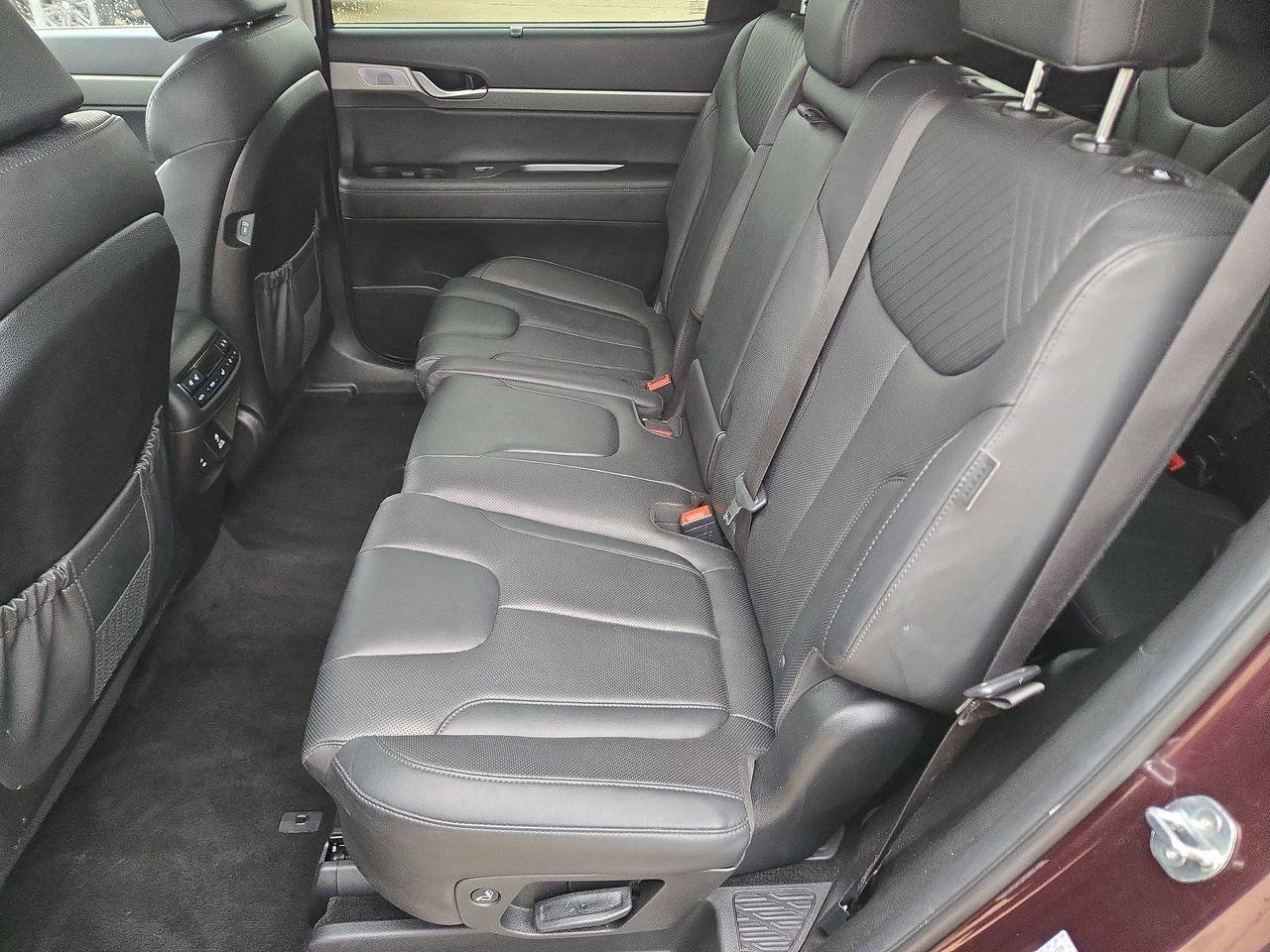 2024 Hyundai Palisade SEL at Friendly Ford Crosby