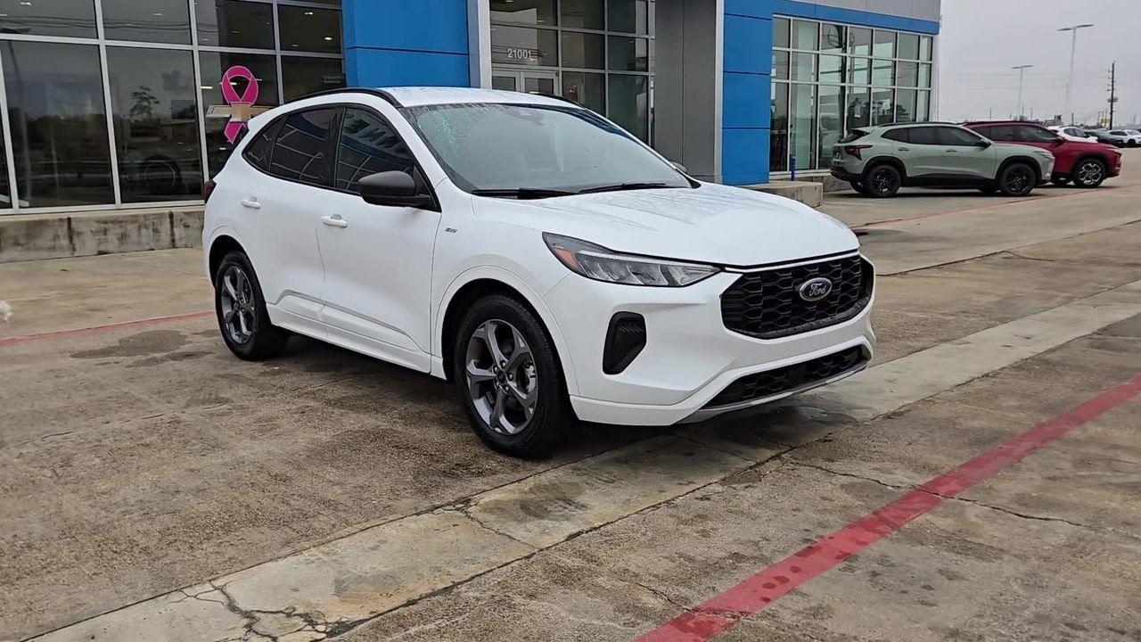 2023 Ford Escape ST-Line - 1