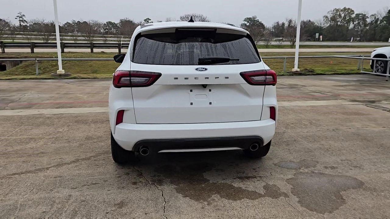 2023 Ford Escape ST-Line - 6