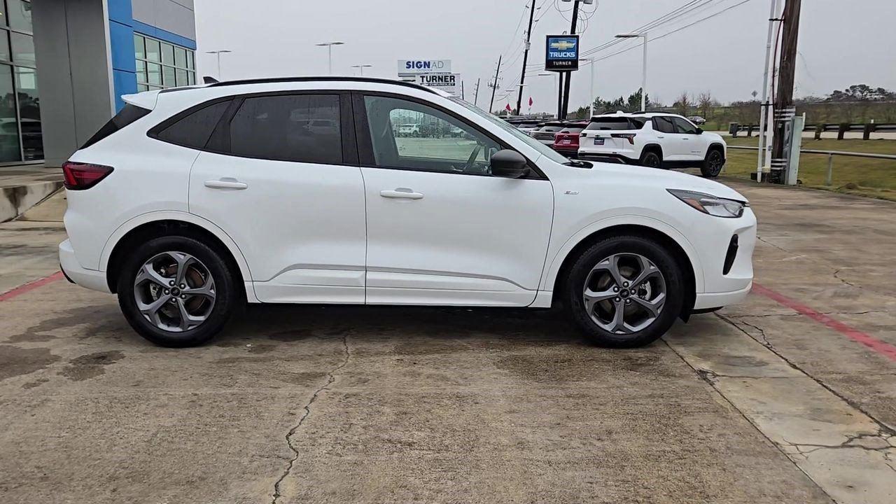 2023 Ford Escape ST-Line - 8