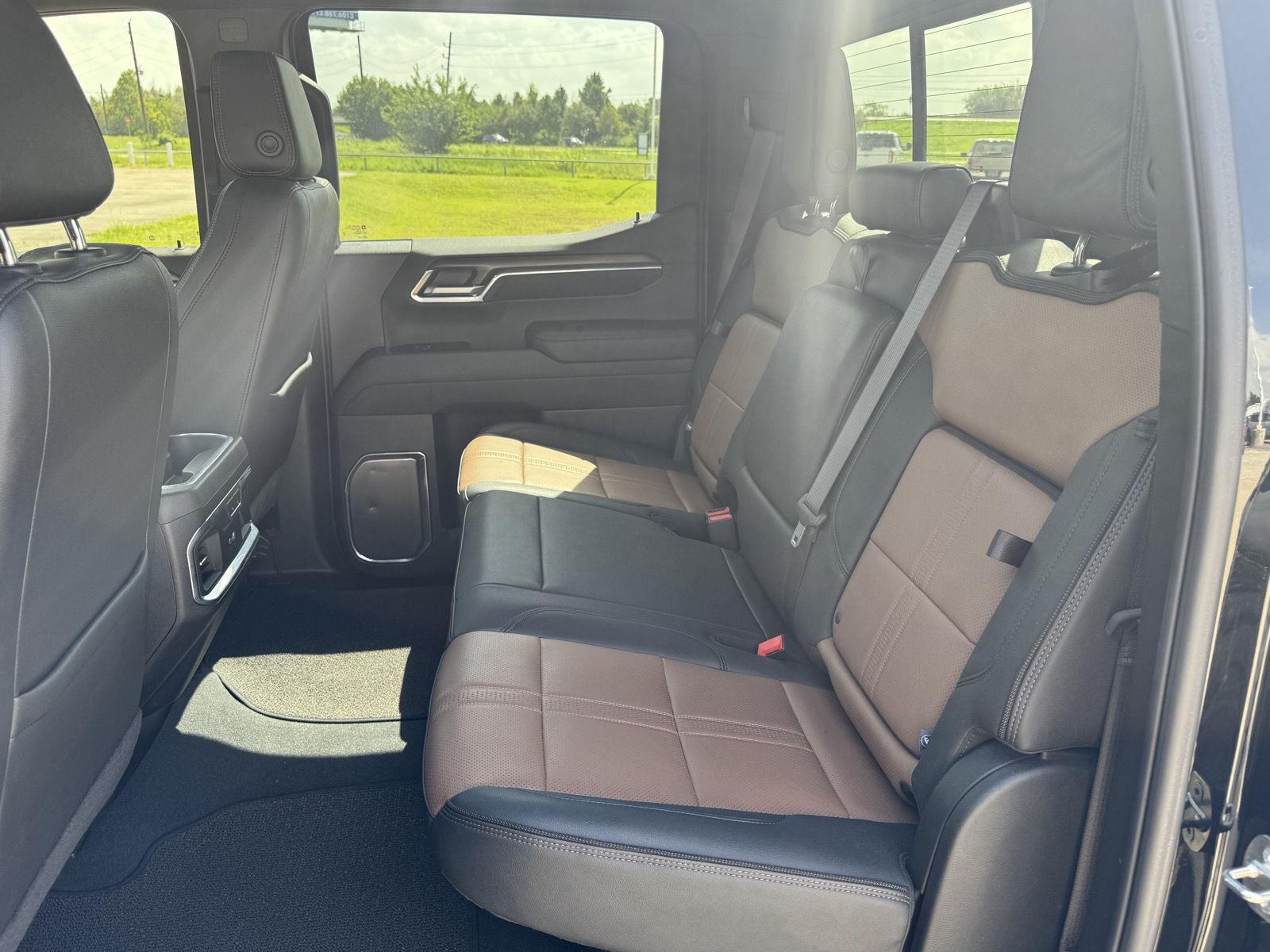 2024 Chevrolet Silverado 1500 High Country - 4