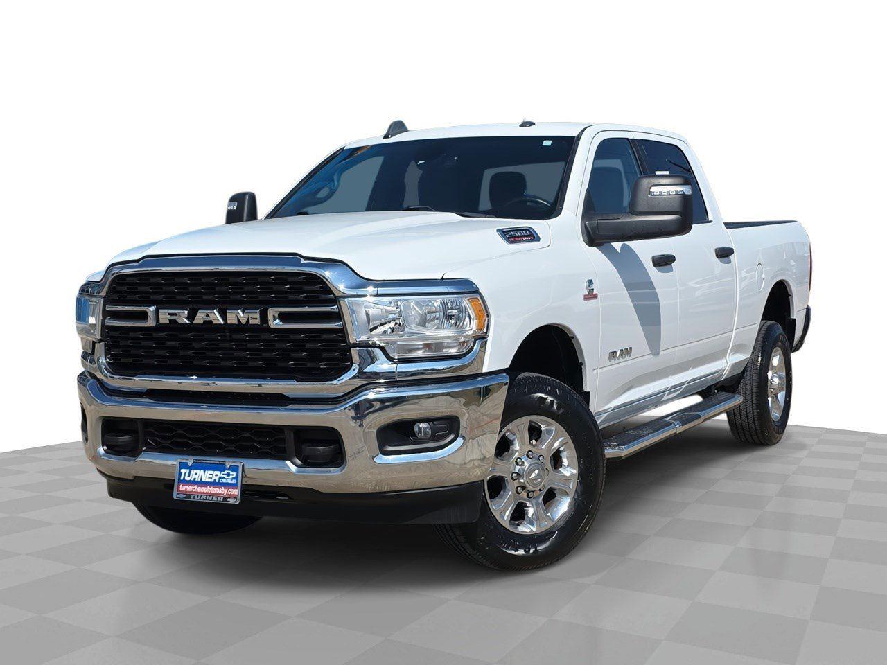 Bright White Clearcoat 2024 RAM 2500 Big Horn Crew Cab 4WD Pickup Truck Four-Wheel Drive 6-Speed Automatic