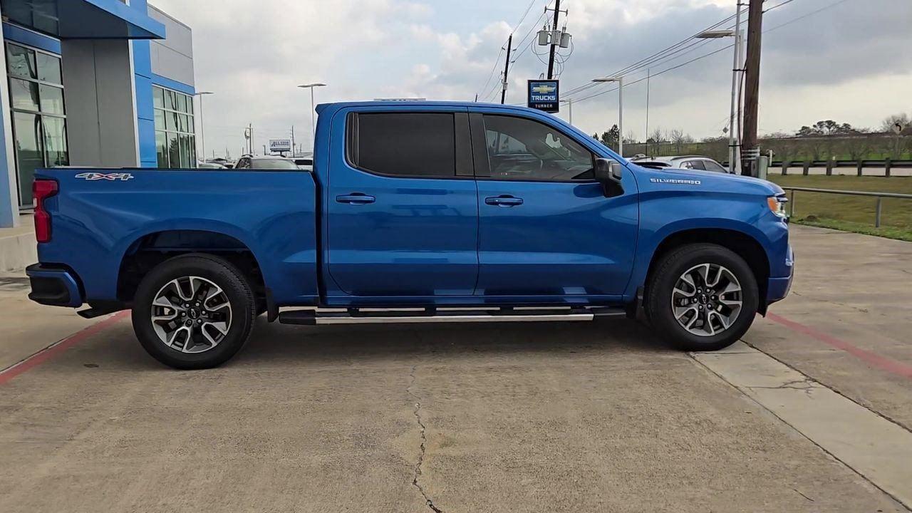 2022 Chevrolet Silverado 1500 RST - 8