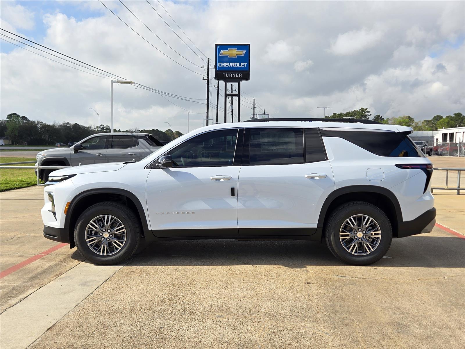 2026 Chevrolet Traverse FWD LT at Turner Chevrolet