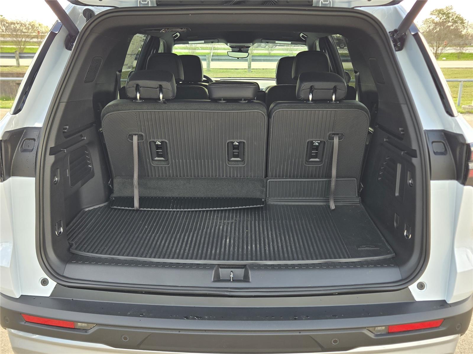 2026 Chevrolet Traverse FWD LT at Turner Chevrolet