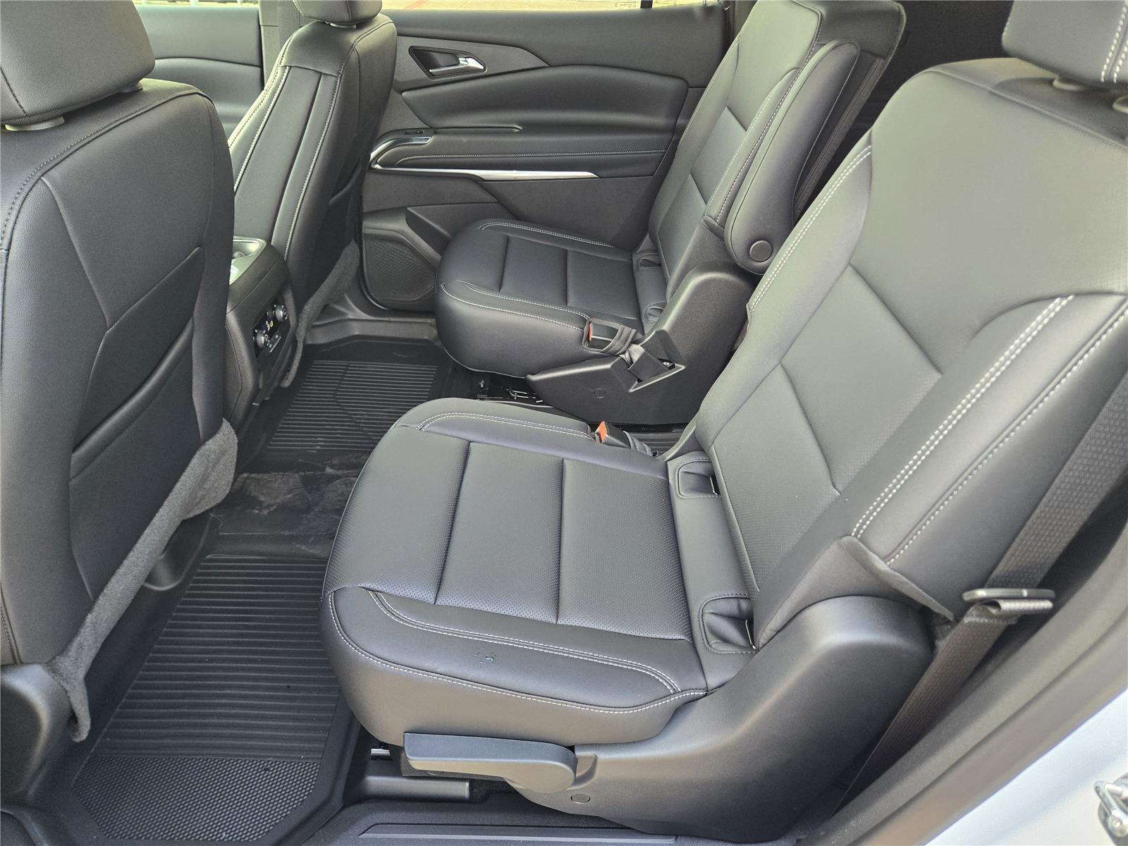 2026 Chevrolet Traverse FWD LT at Turner Chevrolet
