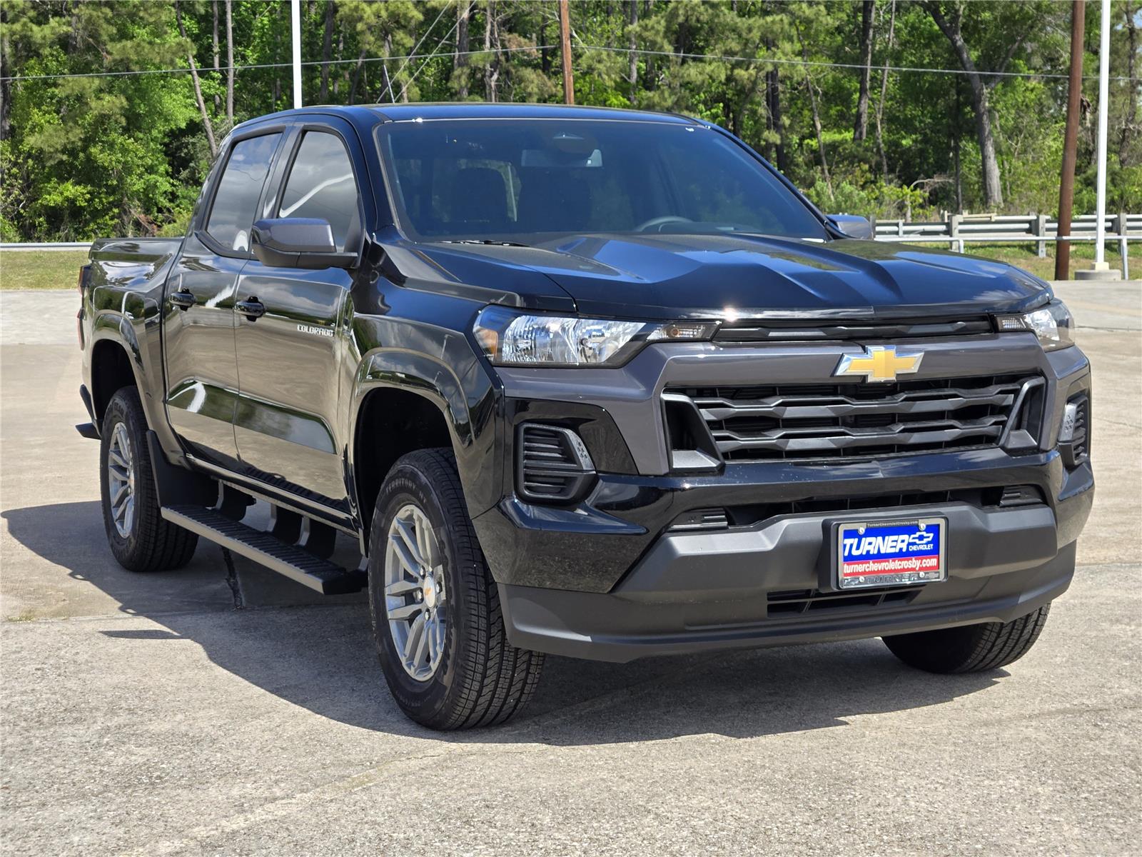 View vehicle photo 3