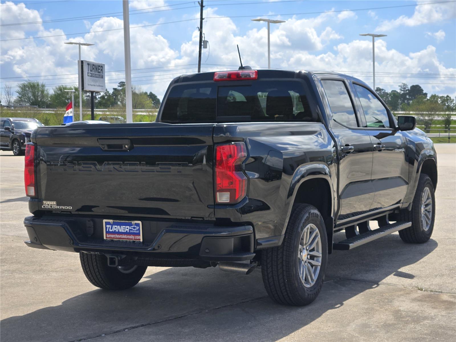 View vehicle photo 4