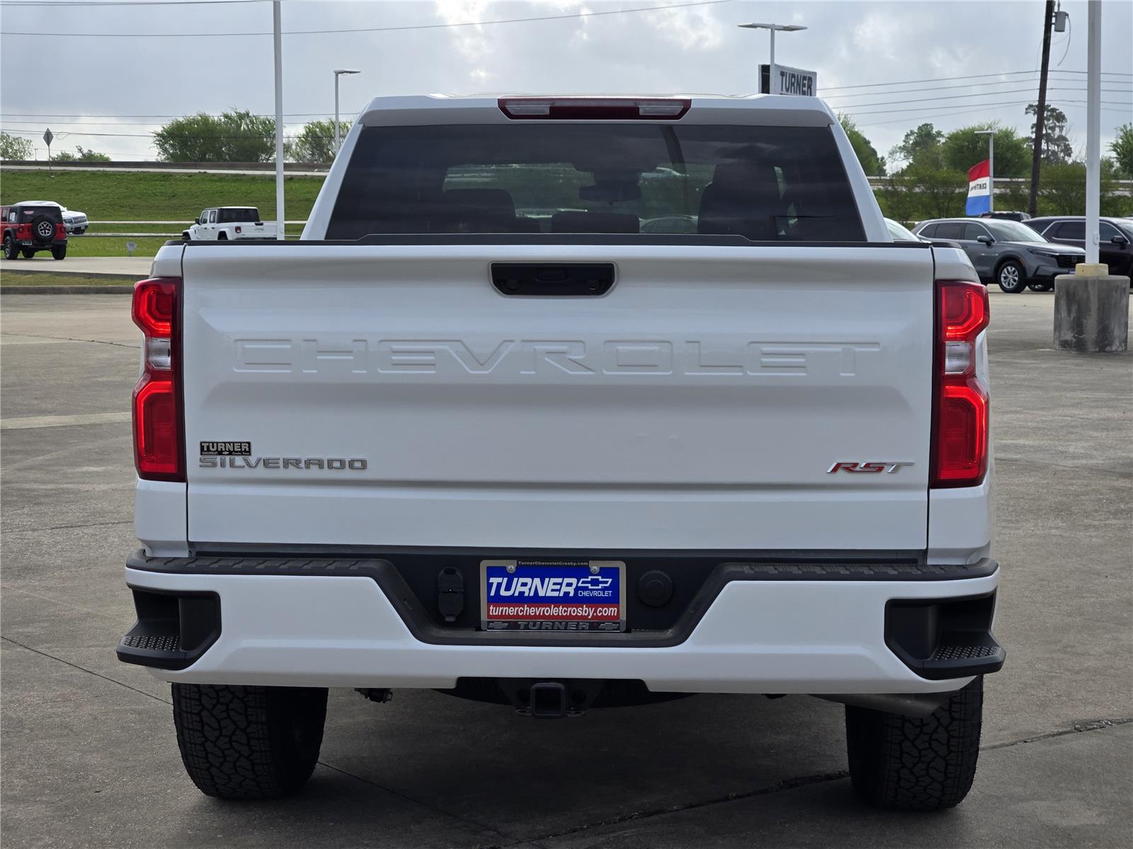 View vehicle photo 5