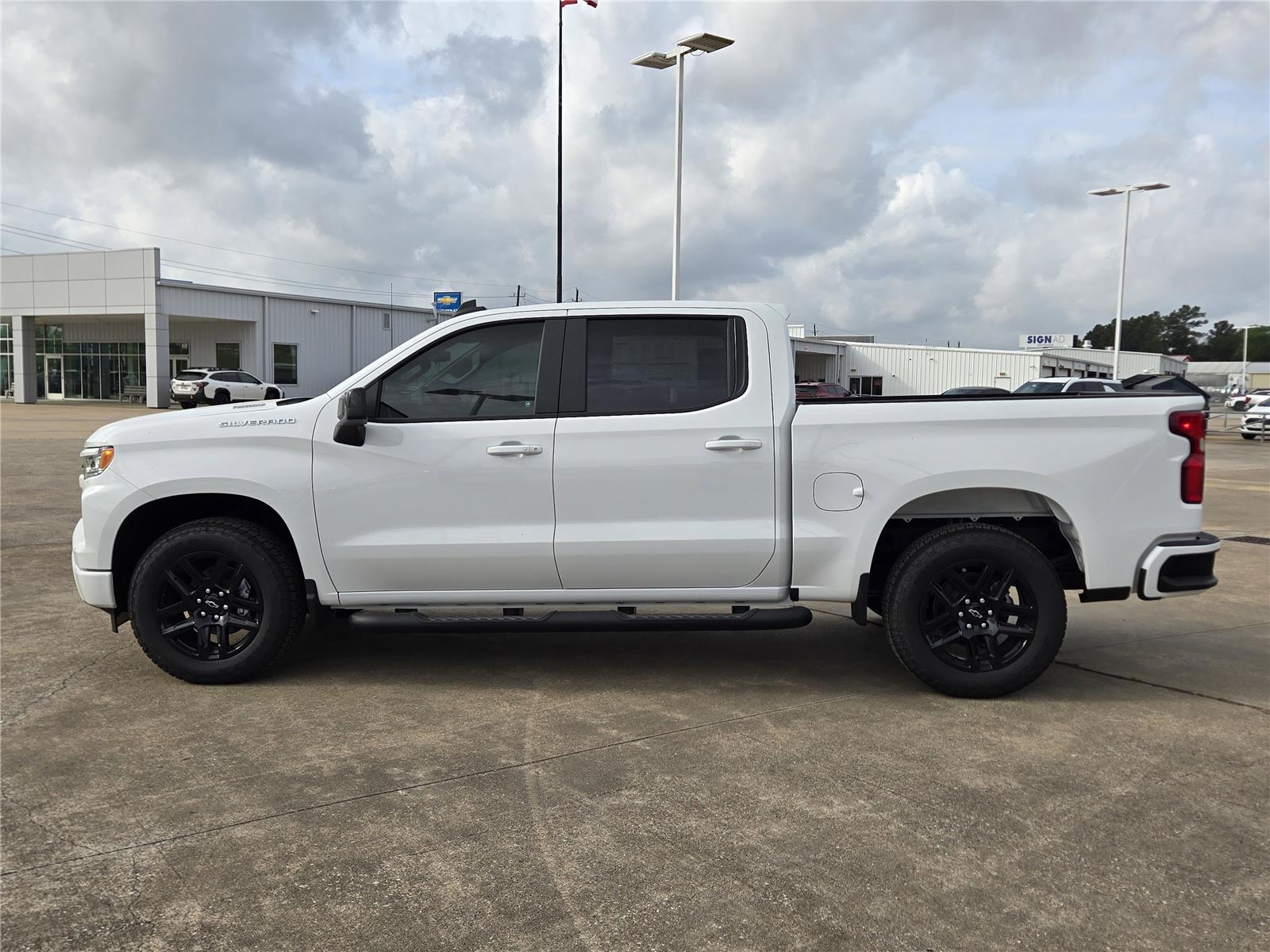 View vehicle photo 7