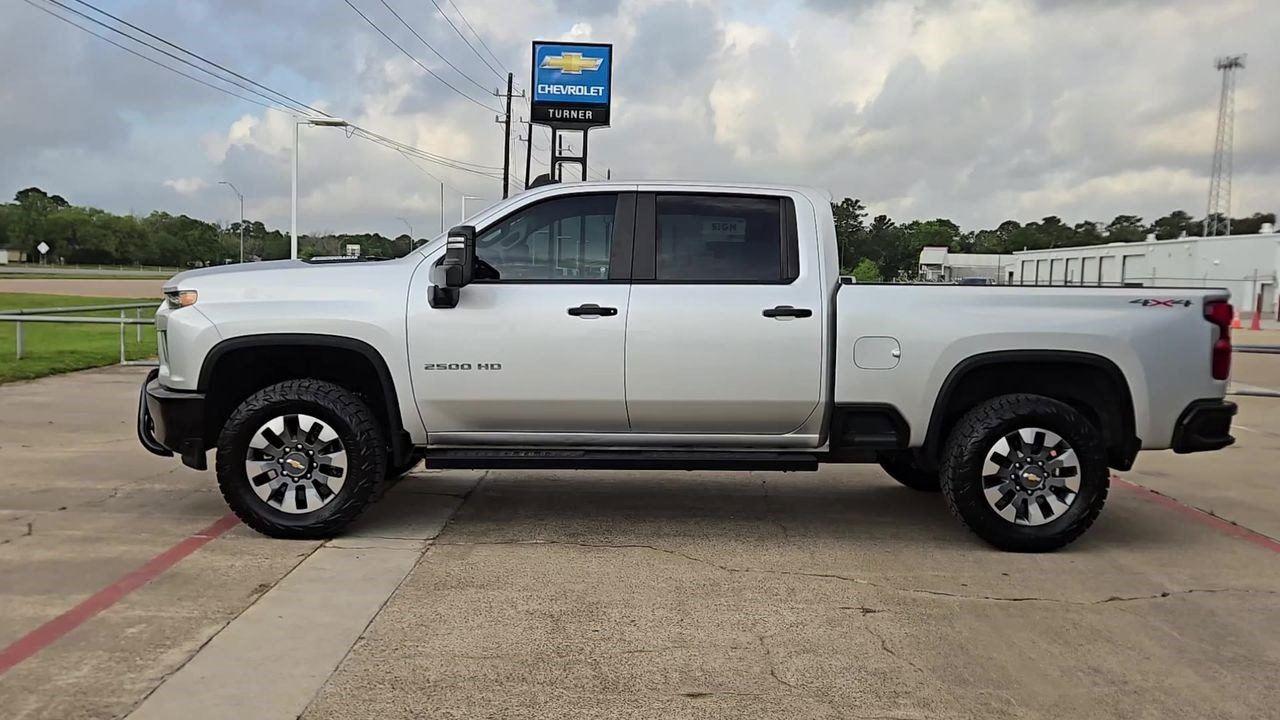 2023 Chevrolet Silverado 2500HD Custom - 4