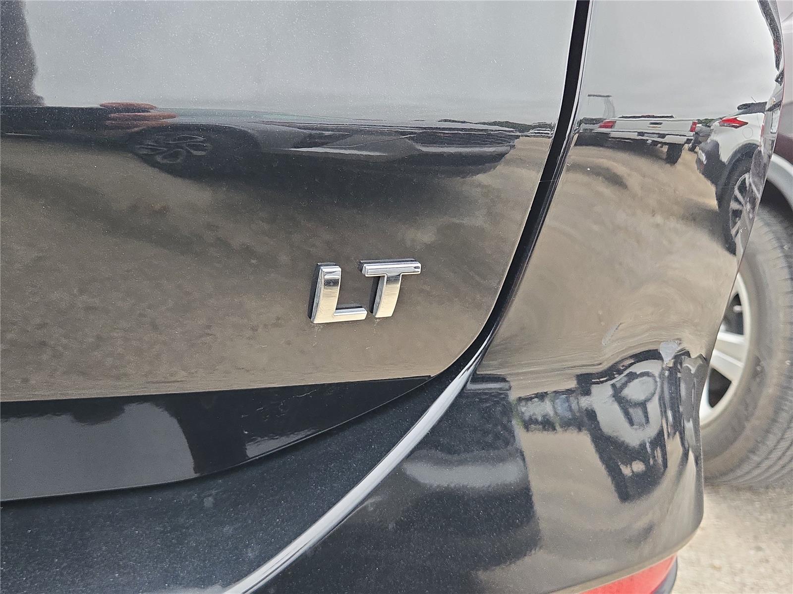 2020 Chevrolet Equinox LT - 2