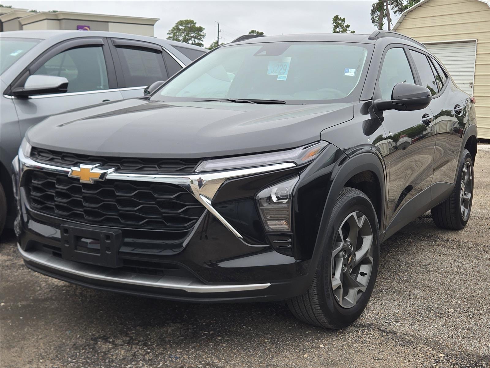 2025 Chevrolet Trax LT - 0