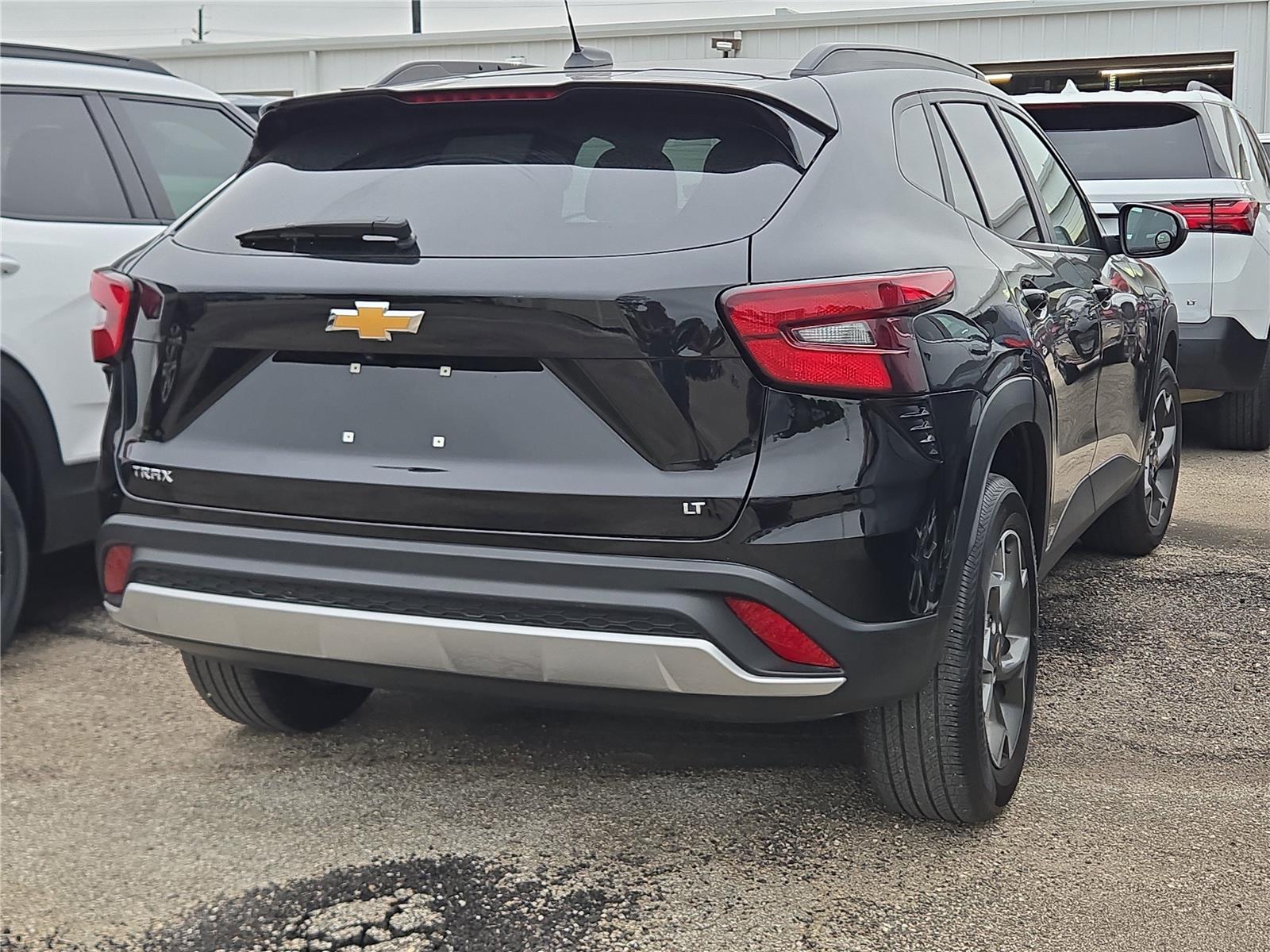 2025 Chevrolet Trax LT - 1