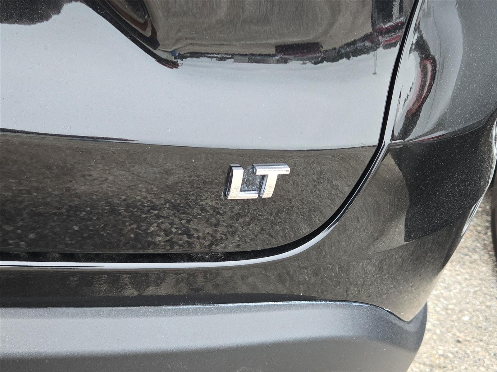 2025 Chevrolet Trax LT - 2