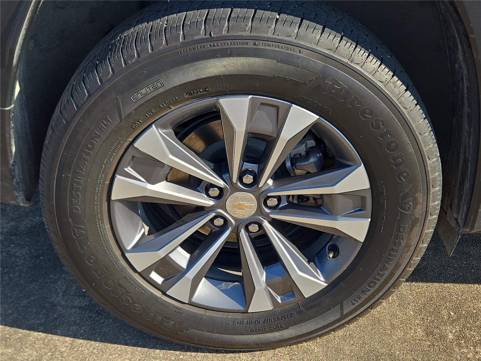 View vehicle photo 3